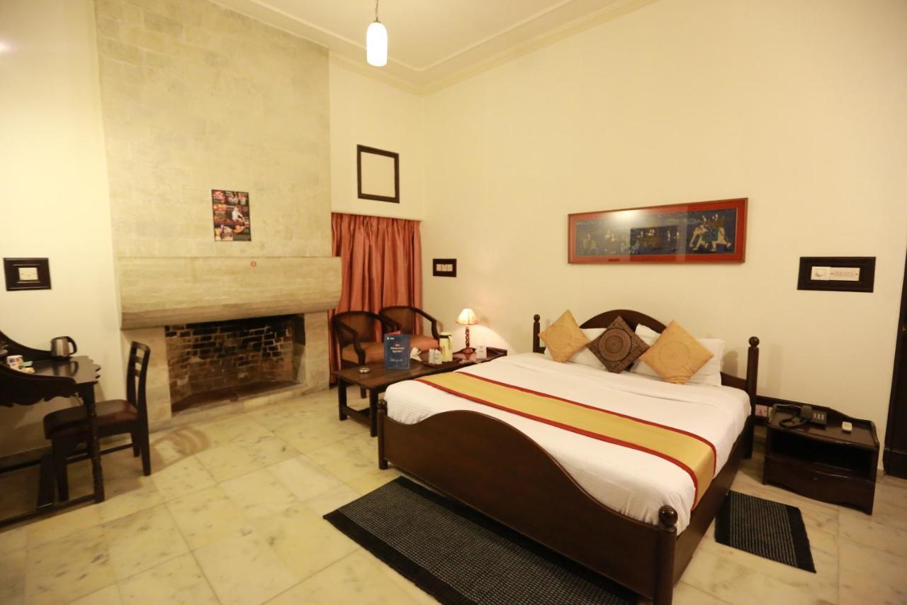 Chinhat Oyo 8844 Meadows Inn מראה חיצוני תמונה