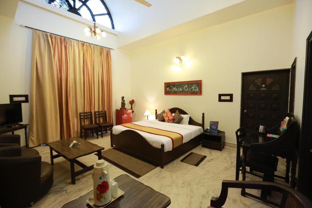 Chinhat Oyo 8844 Meadows Inn מראה חיצוני תמונה