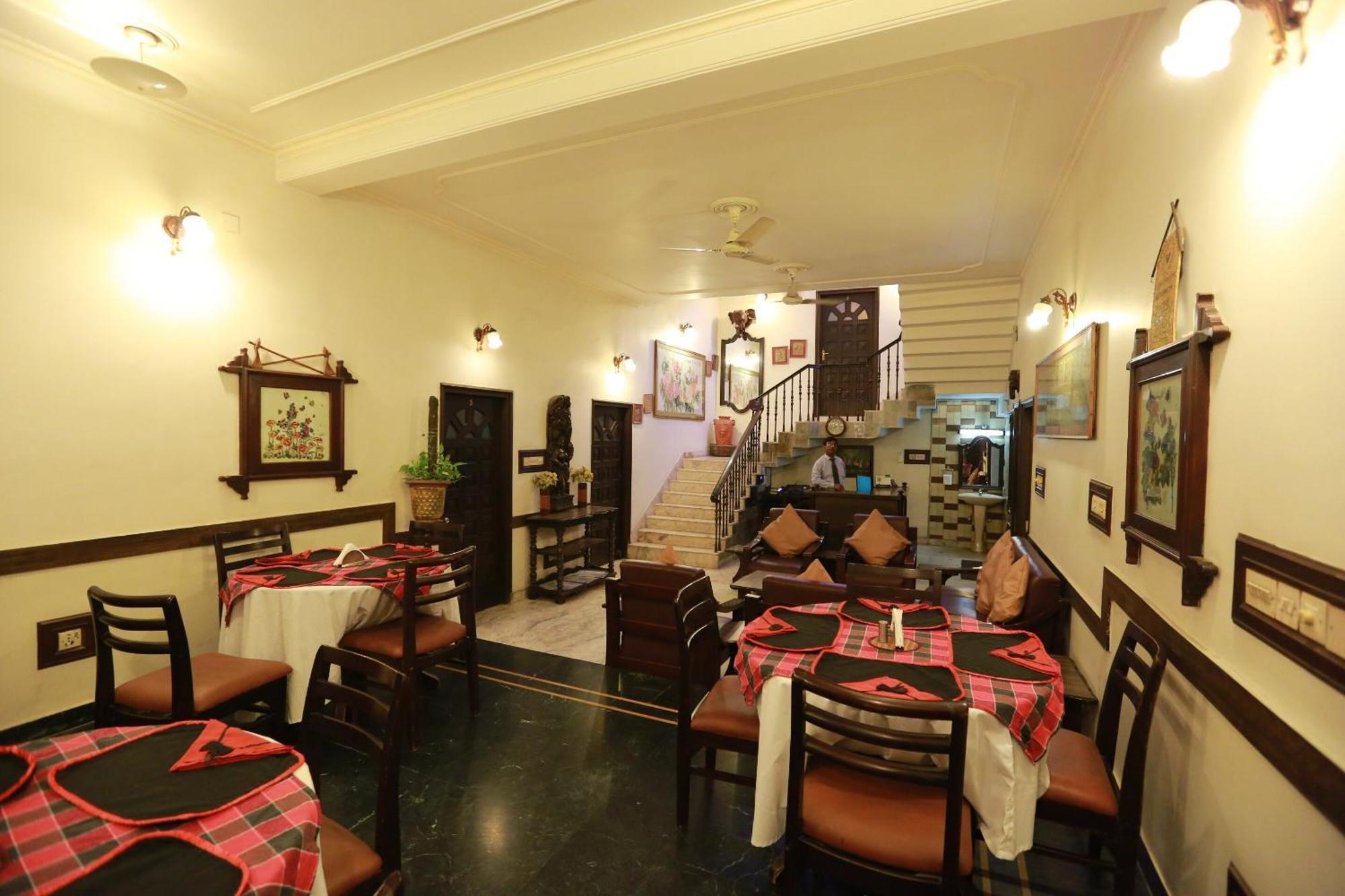 Chinhat Oyo 8844 Meadows Inn מראה חיצוני תמונה